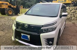 toyota voxy 2014 CFJ1800071