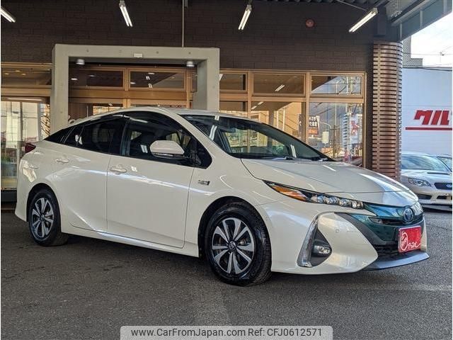 toyota prius-phv 2018 -TOYOTA--Prius PHV DLA-ZVW52--ZVW52-3049063---TOYOTA--Prius PHV DLA-ZVW52--ZVW52-3049063- image 2