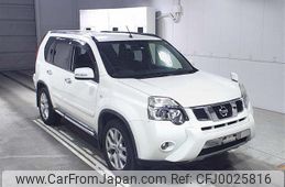 nissan x-trail 2013 -NISSAN--X-Trail DNT31-305788---NISSAN--X-Trail DNT31-305788-