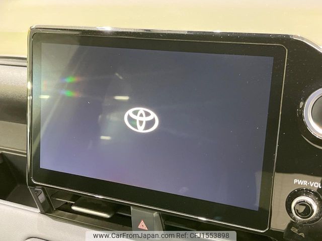 toyota noah 2022 CFJ1553898 image 2