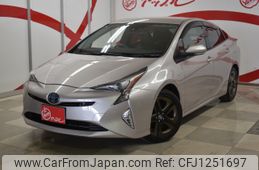 toyota prius 2017 -TOYOTA--Prius DAA-ZVW55--ZVW55-8047991---TOYOTA--Prius DAA-ZVW55--ZVW55-8047991-