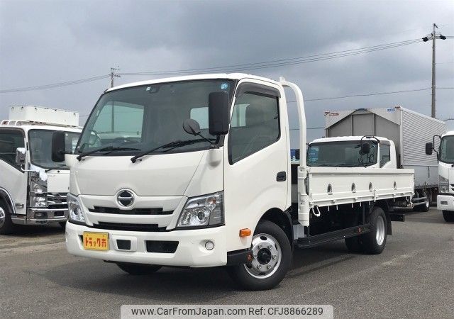 hino dutro 2022 REALMOTOR_N1023070437F-25 image 1