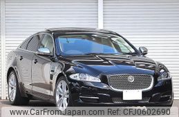 jaguar xj-series 2010 quick_quick_J12LA_SAJKC10PXBLV10989