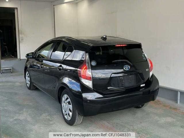 toyota aqua 2015 -TOYOTA--AQUA NHP10--6447619---TOYOTA--AQUA NHP10--6447619- image 2
