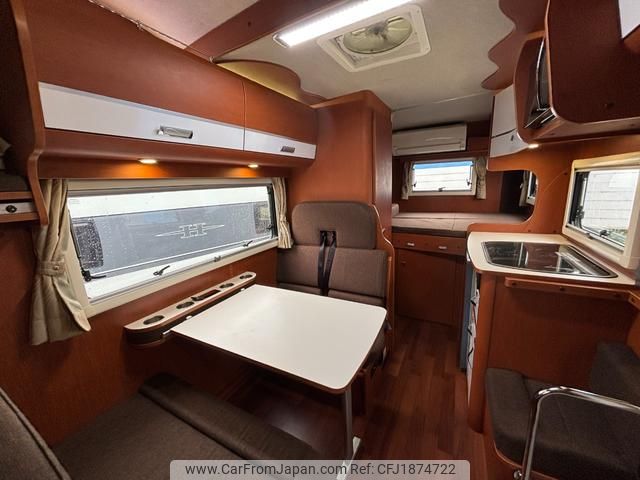 toyota camroad 2018 CFJ1874722 image 2