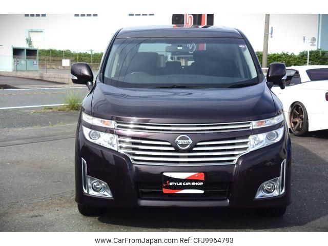 nissan elgrand 2013 GOO_JP_700060229130240703001 image 2