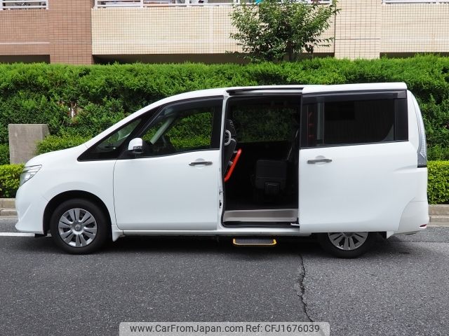 nissan serena 2016 CFJ1676039 image 1
