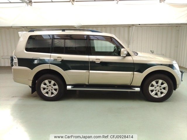 mitsubishi pajero 2013 ENHANCEAUTO_1_ea296227 image 2