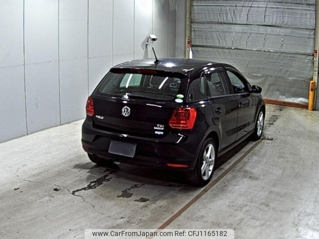 volkswagen polo 2017 -VOLKSWAGEN--VW Polo 6RCJZ--WVWZZZ6RZHU012323---VOLKSWAGEN--VW Polo 6RCJZ--WVWZZZ6RZHU012323- image 2