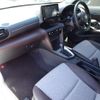 toyota yaris-cross 2022 CFJ1478036 image 11