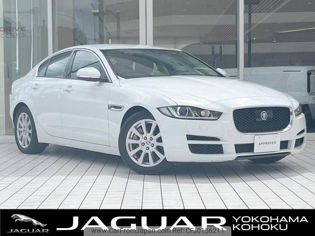 jaguar xe 2017 -JAGUAR--Jaguar XE CBA-JA2XB--SAJAB4AX0JCP19963---JAGUAR--Jaguar XE CBA-JA2XB--SAJAB4AX0JCP19963- image 1