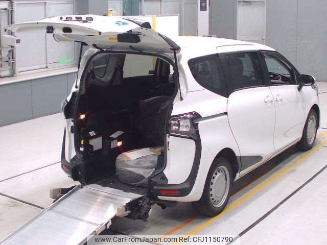 toyota sienta 2020 -TOYOTA--Sienta DBA-NSP172G--NSP172-7011392---TOYOTA--Sienta DBA-NSP172G--NSP172-7011392- image 2
