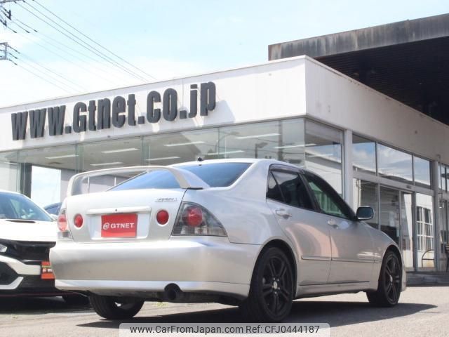 toyota altezza 2002 CFJ0444187 image 2