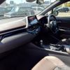 toyota c-hr 2017 quick_quick_DAA-ZYX10_ZYX10-2067493 image 13