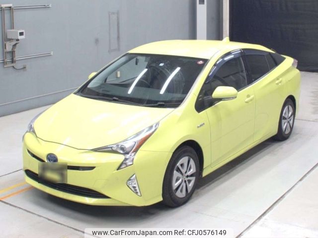 toyota prius 2016 -TOYOTA--Prius ZVW55-8001967---TOYOTA--Prius ZVW55-8001967- image 1