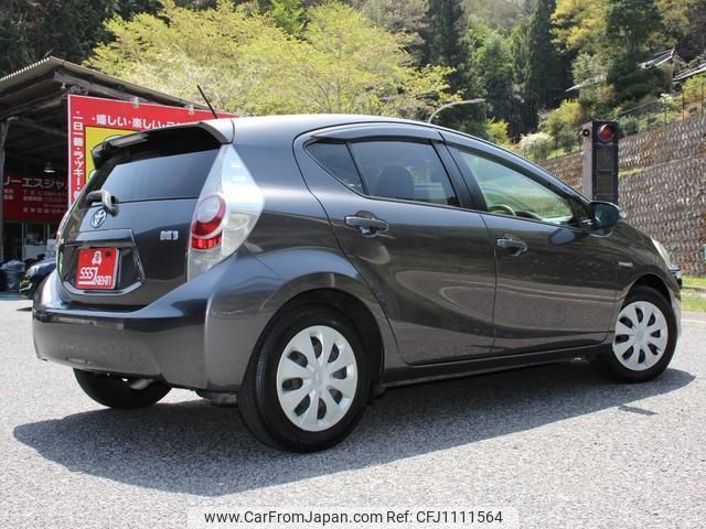 toyota aqua 2014 quick_quick_NHP10_NHP10-6254549 image 2
