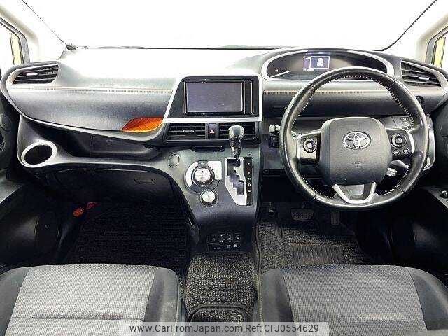 toyota sienta 2018 504928-926574 image 1