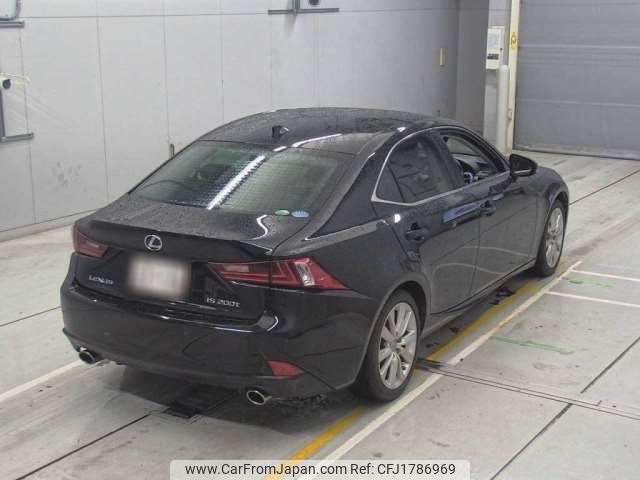 lexus is 2016 CFJ1786969 image 2