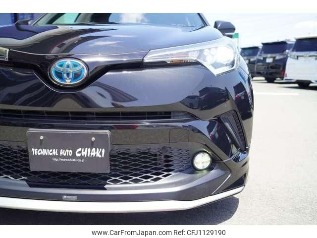 toyota c-hr 2017 quick_quick_DAA-ZYX10_ZYX10-2046434 image 2