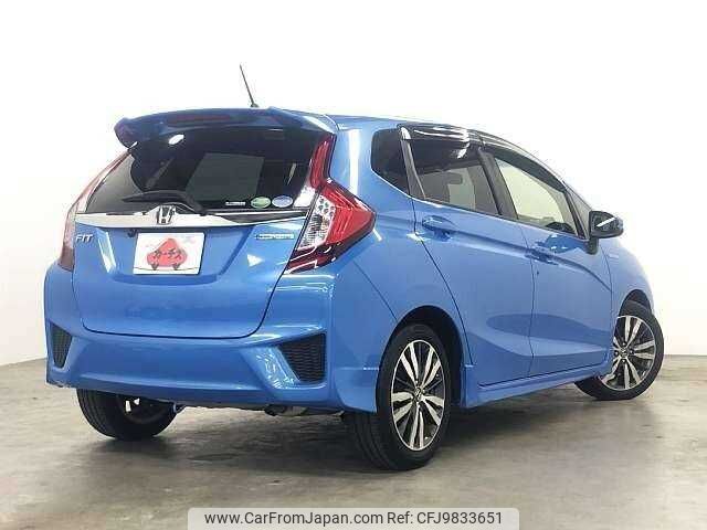 honda fit-hybrid 2014 504928-921257 image 2