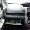 toyota noah 2007 NIKYO_JW98420 image 11