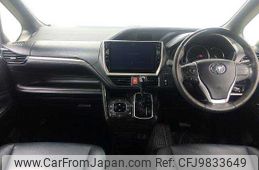 toyota esquire 2016 504928-921276