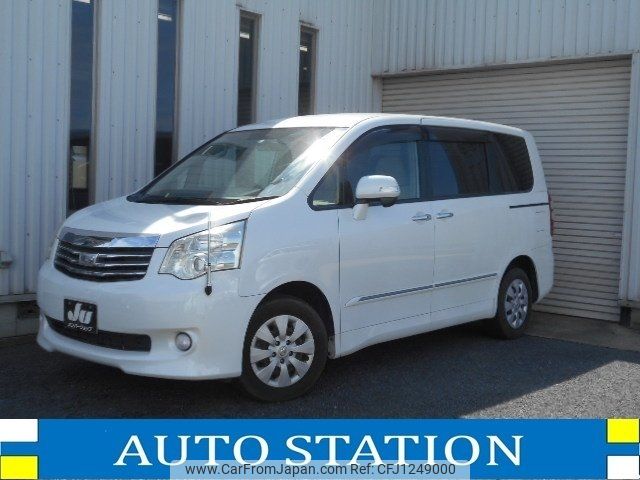 toyota noah 2012 -TOYOTA--Noah ZRR70G--0471007---TOYOTA--Noah ZRR70G--0471007- image 1