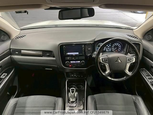mitsubishi outlander-phev 2017 quick_quick_DLA-GG2W_GG2W-0400455 image 2