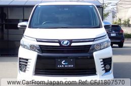 toyota voxy 2016 CFJ1807570