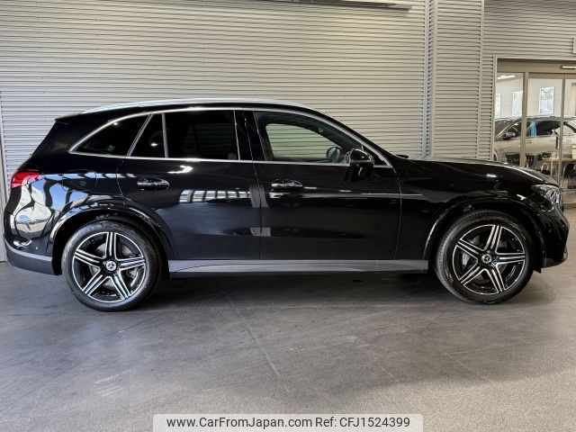 mercedes-benz glc-class 2024 CFJ1524399 image 2