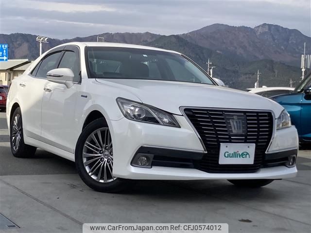 toyota crown 2014 -TOYOTA--Crown DAA-AWS210--AWS210-6073098---TOYOTA--Crown DAA-AWS210--AWS210-6073098- image 1