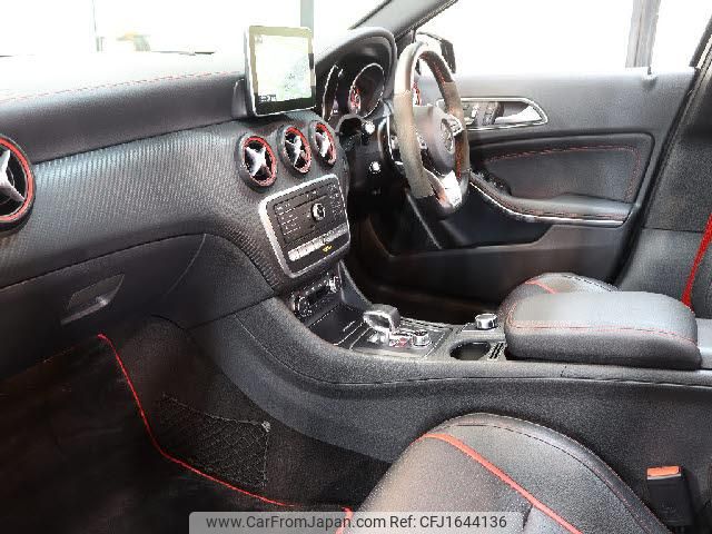 mercedes-benz a-class 2016 CFJ1644136 image 2