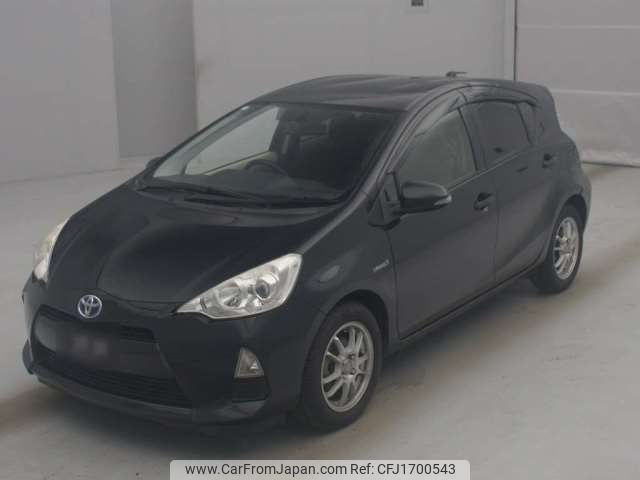 toyota aqua 2012 CFJ1700543 image 1