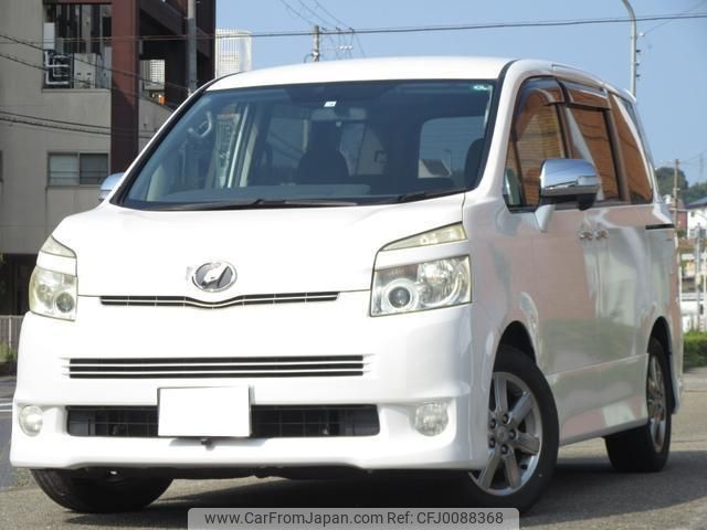 toyota voxy 2010 quick_quick_ZRR70W_ZRR70-0316898 image 1