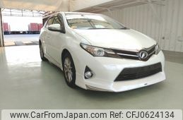 toyota auris 2012 ENHANCEAUTO_1_ea292893