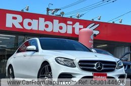 mercedes-benz e-class 2018 quick_quick_213042C_WDD2130422A366136