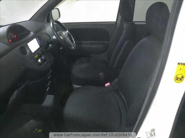 toyota sienta 2013 TE4991 image 2