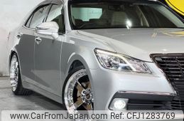 toyota crown-royal-series 2013 CARSENSOR_JP_AU6387429347