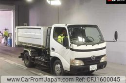 hino dutro 2009 CFJ1600045