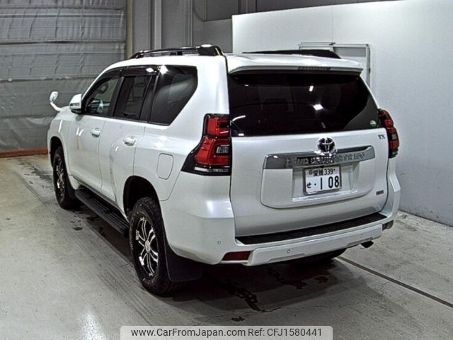 toyota land-cruiser-prado 2019 CFJ1580441 image 2