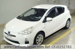 toyota aqua 2013 -TOYOTA--AQUA DAA-NHP10--NHP10-6165631---TOYOTA--AQUA DAA-NHP10--NHP10-6165631-