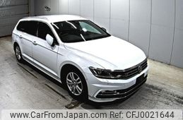 volkswagen passat-variant 2017 -VOLKSWAGEN--VW Passat Variant 3CCHH-WVWZZZ3CZHE099185---VOLKSWAGEN--VW Passat Variant 3CCHH-WVWZZZ3CZHE099185-