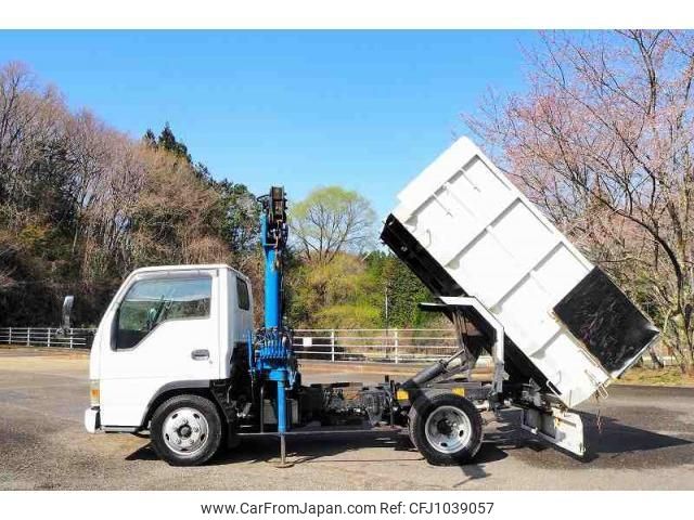 isuzu elf-truck 2004 CFJ1039057 image 2