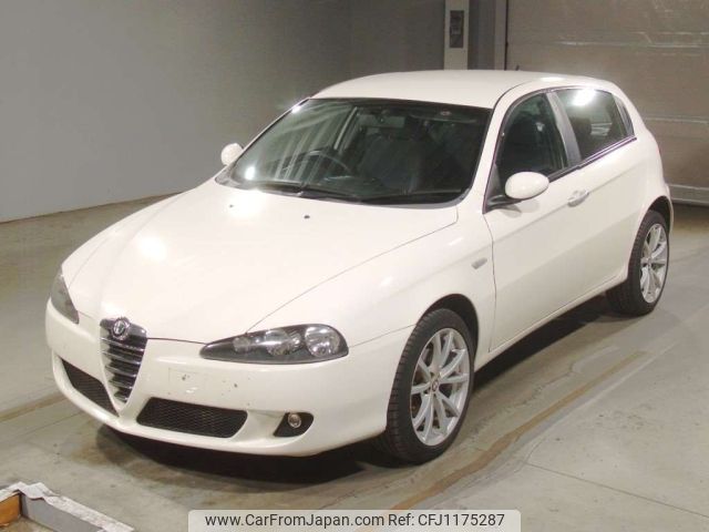 alfa-romeo 147 2005 -ALFA ROMEO--Alfa Romeo 147 937BXB-ZAR93700003294890---ALFA ROMEO--Alfa Romeo 147 937BXB-ZAR93700003294890- image 1