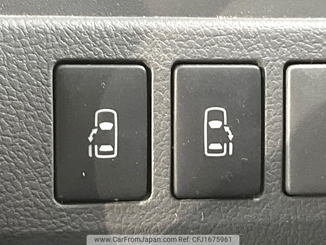 toyota voxy 2010 CFJ1675961 image 2
