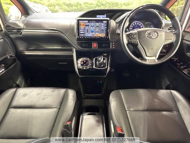 toyota esquire 2018 CFJ1727668 image 2