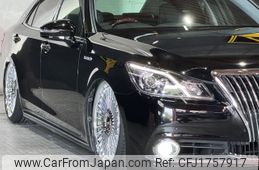 toyota crown-majesta 2013 CFJ1757917