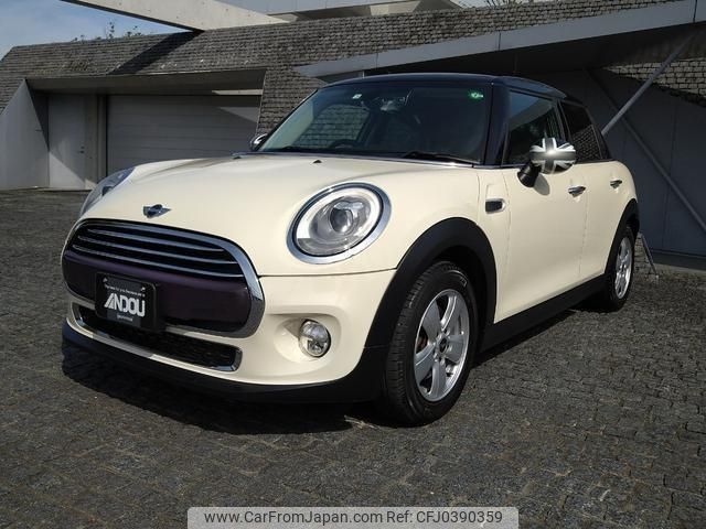 mini mini-others 2018 -BMW--BMW Mini XT15--WMWXT320002G58247---BMW--BMW Mini XT15--WMWXT320002G58247- image 1