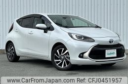 toyota aqua 2023 -TOYOTA--AQUA 6AA-MXPK11--MXPK11-2105790---TOYOTA--AQUA 6AA-MXPK11--MXPK11-2105790-