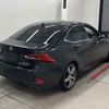 lexus is 2017 CFJ1796865 image 6